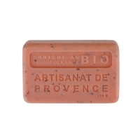 SB Collection vende ai professionisti scatole di 8 saponi da 125 g (non filtrati) a prezzi ridotti a seconda delle quantità acqu